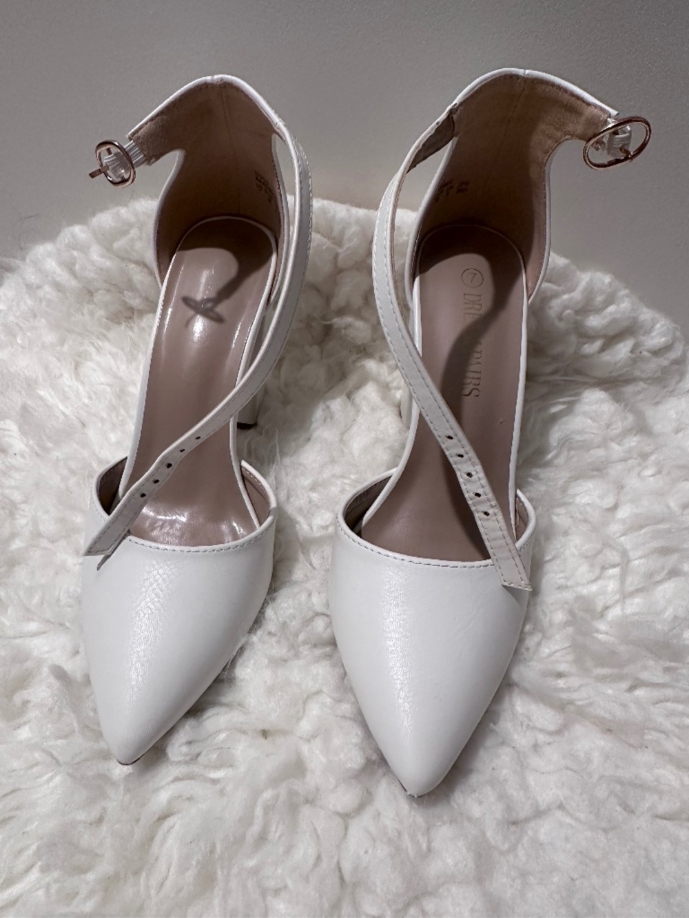 Dream Pairs White Heels